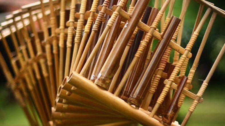 Sejarah Alat Musik Angklung